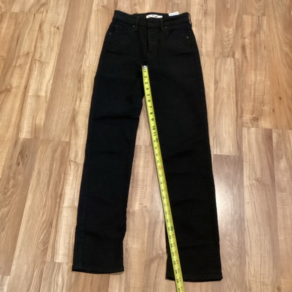 Levi Strauss Black Jeans High Rise Straight Leg Size W 26 L 30 - Picture 6 of 9